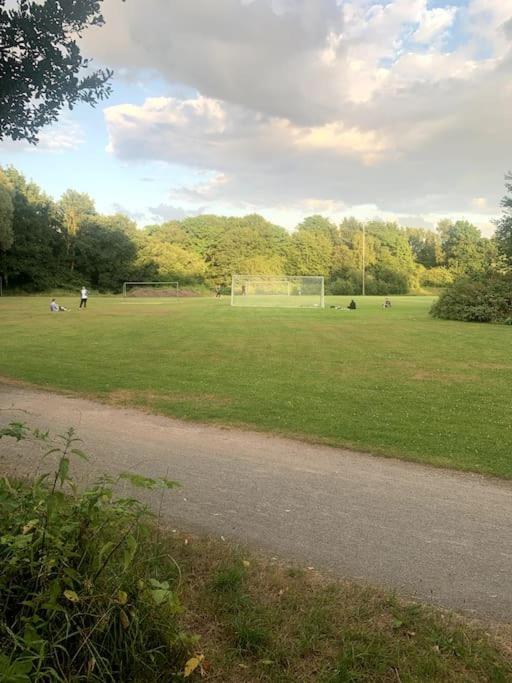 Schoene Ferienwohnung In Oldenburg Eversten 70M2, Zwei Raeume, Bis Zu 4 Personen Exterior foto